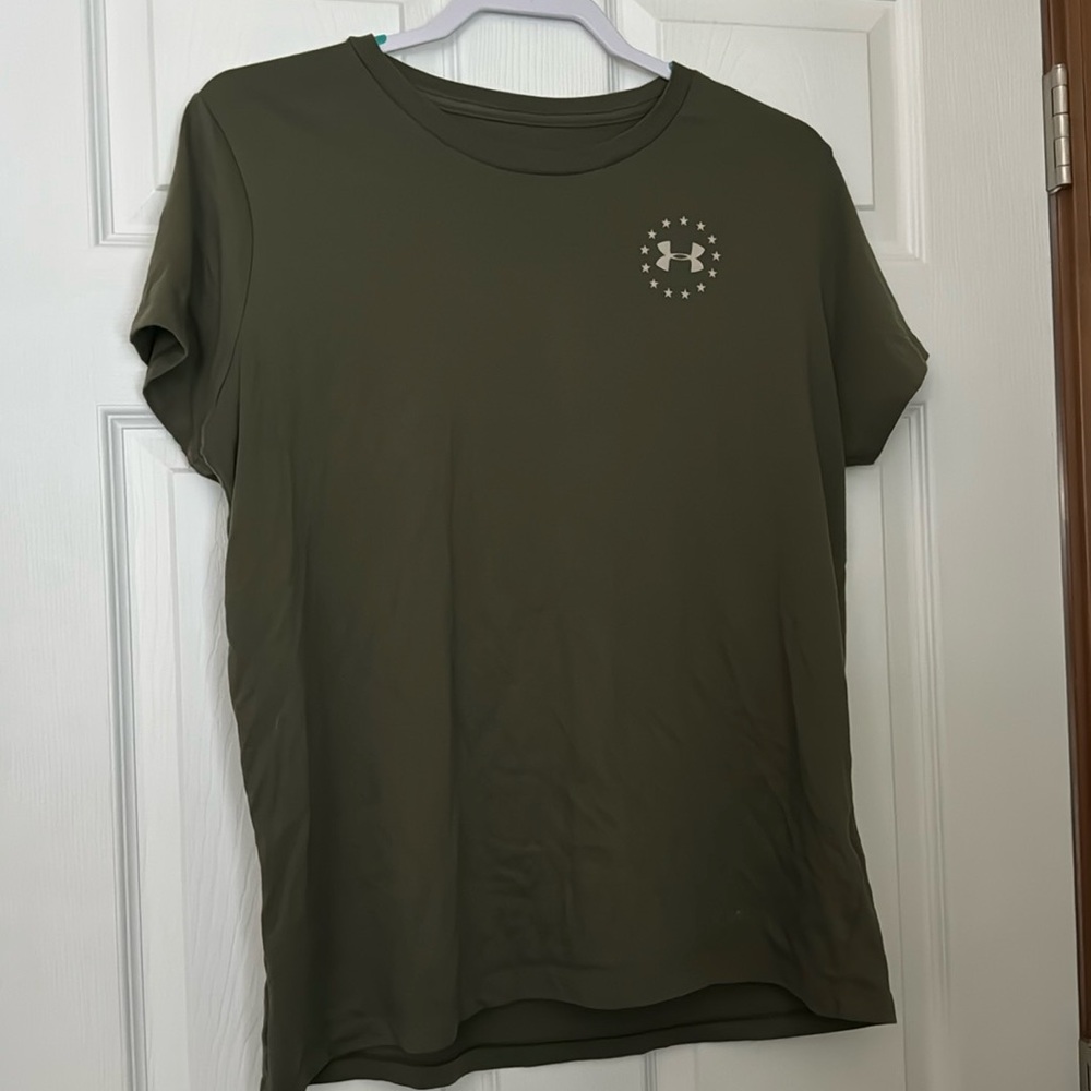 Women’s XL Under Armour Freedom T-Shirt